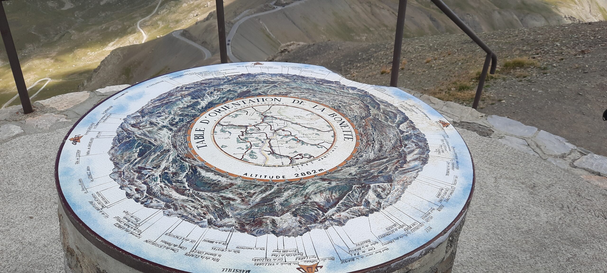 Le sommet du Col de la Bonette